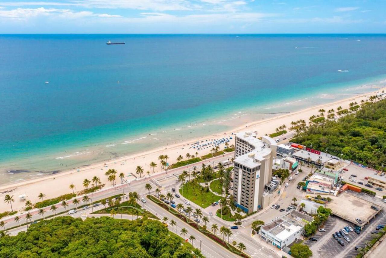 The Purple Pelican Beachfront With Ocean Balcony Unit 3 Fort Lauderdale Dış mekan fotoğraf